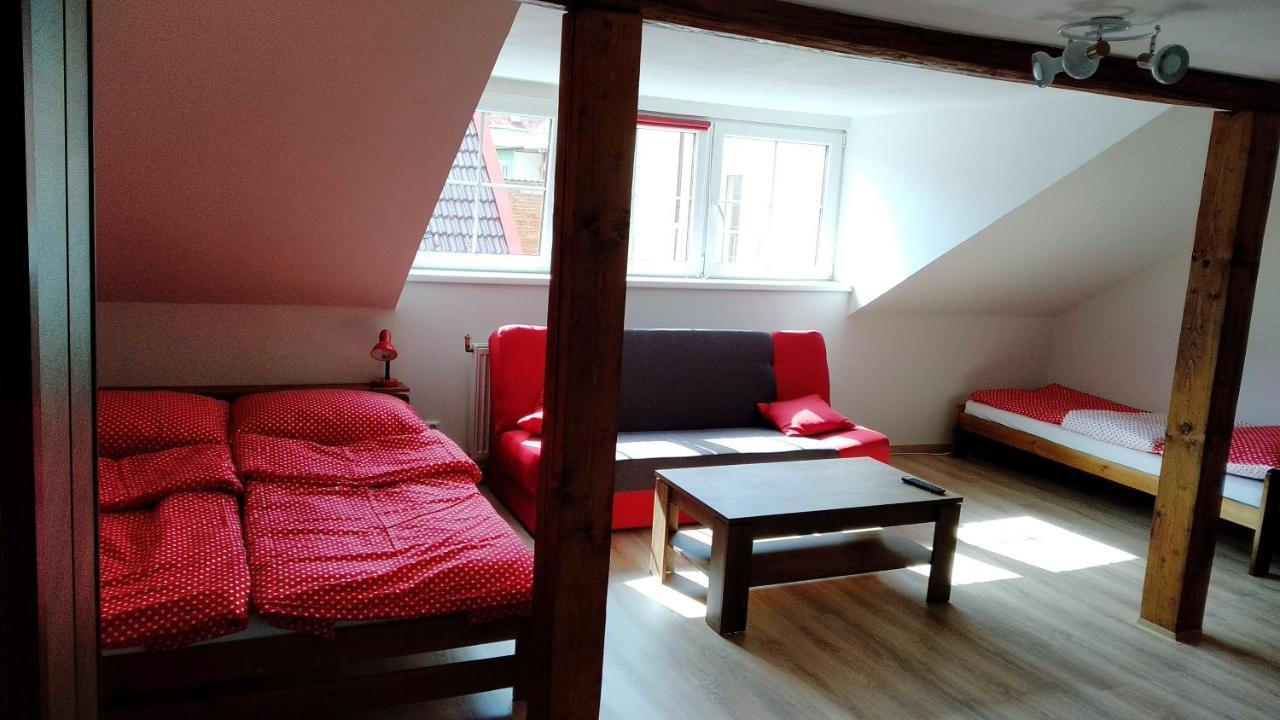Apartmany Kukacci Hnizdo Benesov nad Ploucnici ภายนอก รูปภาพ