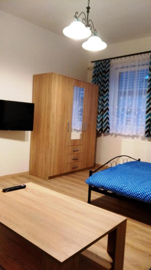 Apartmany Kukacci Hnizdo Benesov nad Ploucnici ภายนอก รูปภาพ