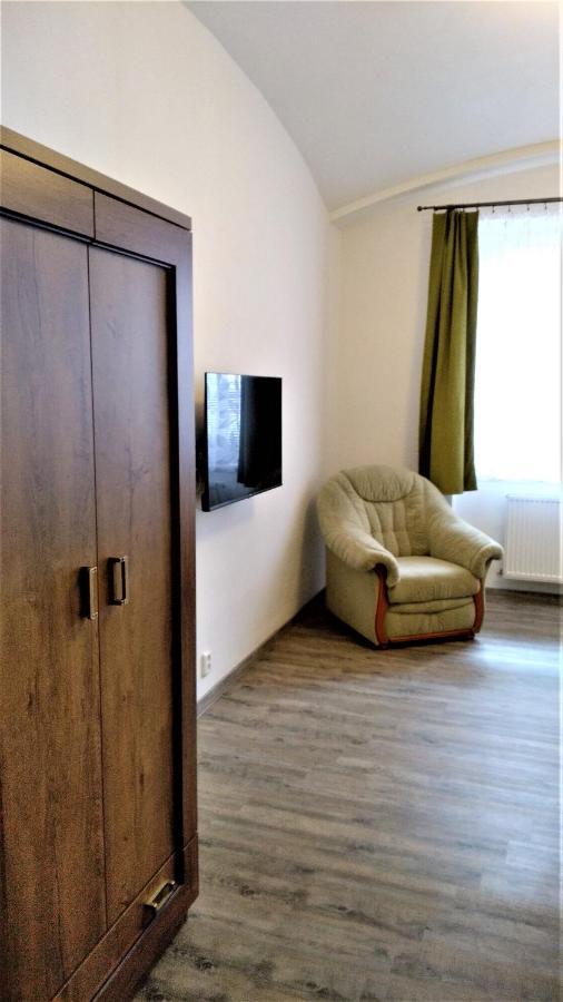 Apartmany Kukacci Hnizdo Benesov nad Ploucnici ภายนอก รูปภาพ