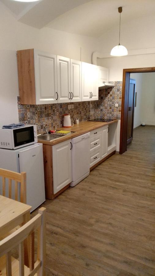 Apartmany Kukacci Hnizdo Benesov nad Ploucnici ภายนอก รูปภาพ