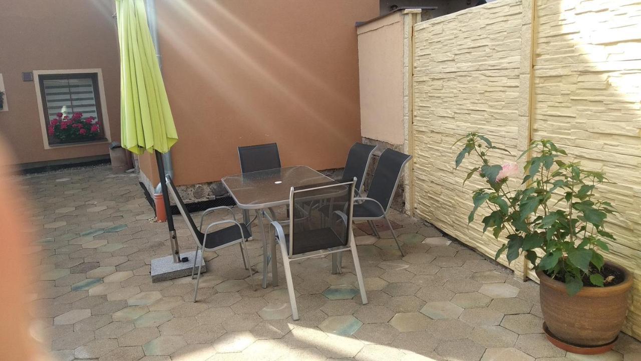 Apartmany Kukacci Hnizdo Benesov nad Ploucnici ภายนอก รูปภาพ